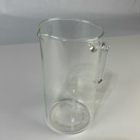 Vintage PYREX Glass Handled Pitcher - Picture 3 of 11